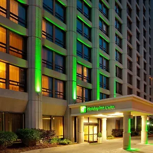 https://holiday-inn-hotel-suites-downtown.ottawa-hotel.net