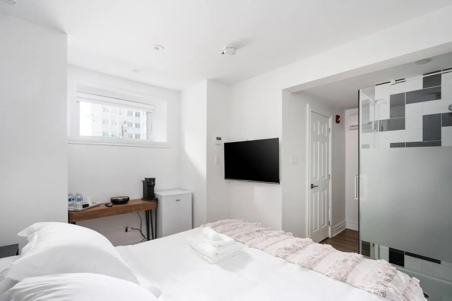 Hotel Penfield Suites Montreal Canada