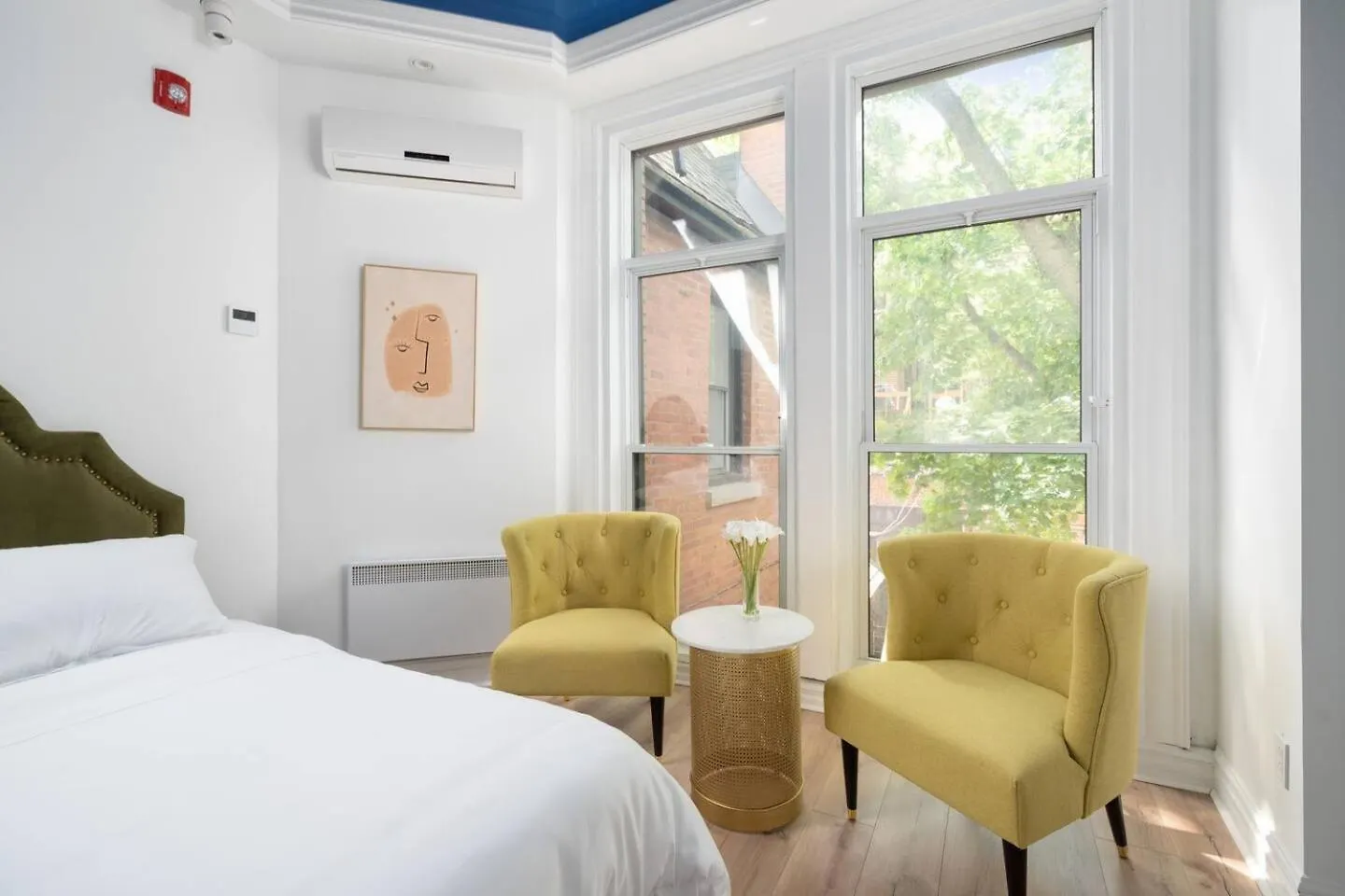 Hotel Penfield Suites Montreal Canada